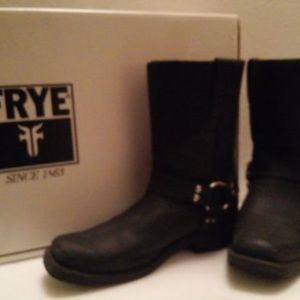 Moving -Kids Frye Lil Harness Pull on boots Sz 3.5